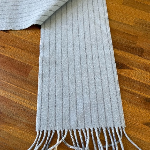 Burberry Scarf Baby Blue Nova Check Reversible Wool Made in Scotland GUC - Picture 11 of 16